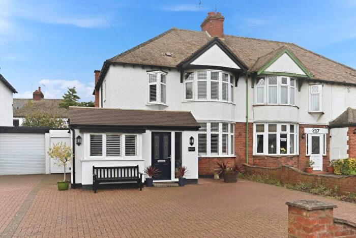 4 Bedroom House For Sale In Evesham Road, Stratford-upon-Avon, CV37