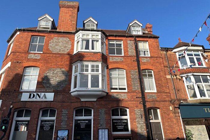 1 Bedroom Flat To Rent In Reading Road, RG9