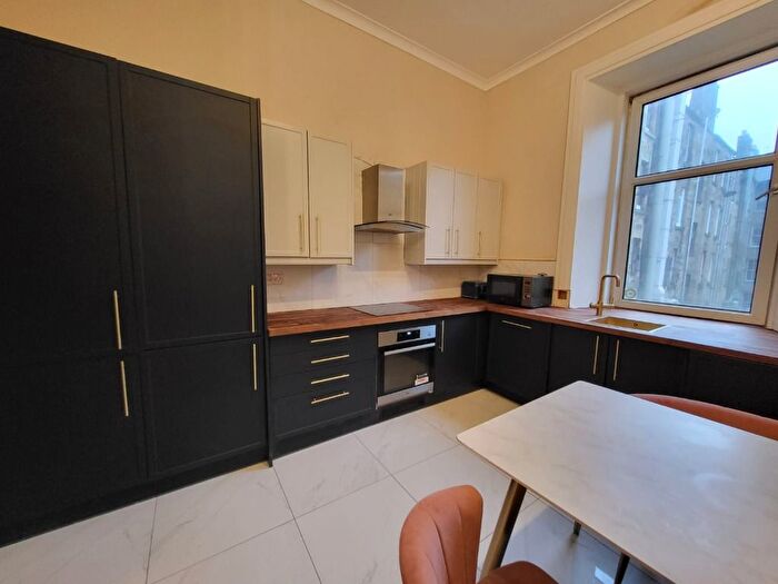 4 Bedroom Flat To Rent In Otago Street, Woodlands, Glasgow, G12