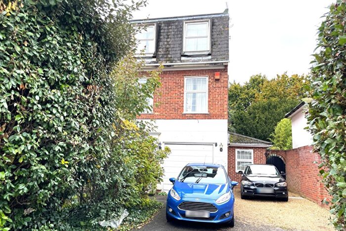 6 Bedroom Terraced House To Rent In Victoria Street, Englefield Green, Egham, Surrey, TW20