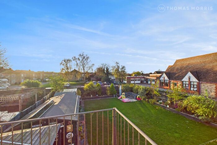 5 Bedroom Link Detached House For Sale In The Brook, Sutton, Ely, Cambridgeshire, CB6