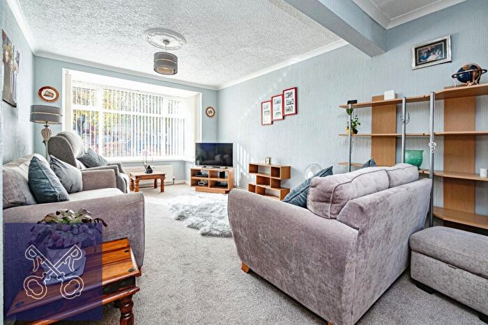 3 Bedroom End Of Terrace House For Sale In Sutton Road, Hull, East Yorkshire, HU6