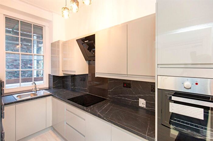 1 Bedroom Apartment For Sale In Cotham Park, Bristol, BS6