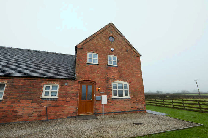 2 Bedroom Cottage To Rent In Homestead Stables, Church Lane Kirk Langley, DE6