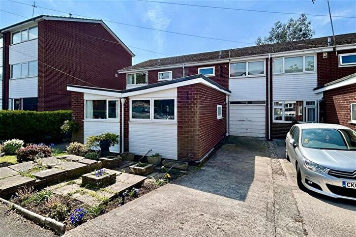 3 Bedroom Terraced House For Sale In Wrenbury Drive, Cheadle, SK8