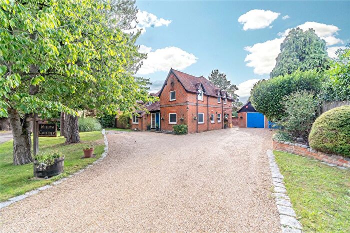 5 Bedroom Detached House For Sale In Bluebell Meadow, Winnersh, Wokingham, Berkshire, RG41
