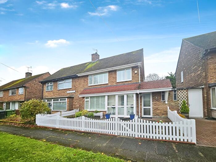 3 Bedroom Semi-Detached House For Sale In Oaklands Avenue, Liverpool, L23