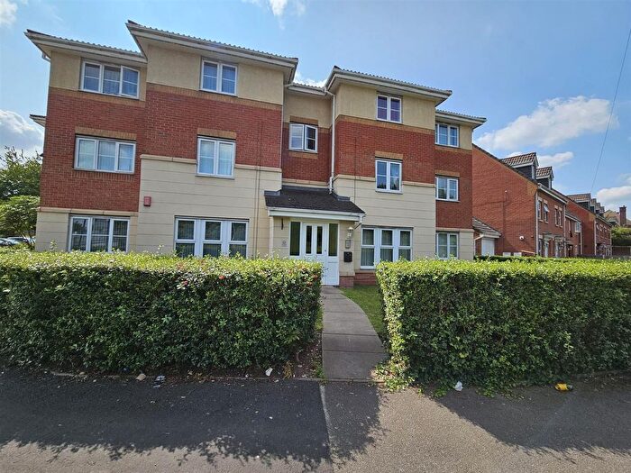 2 Bedroom Flat To Rent In Gladstone Street, West Bromwich, B71