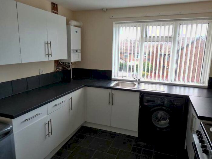 3 Bedroom Flat To Rent In Allendale Road, , Sunderland, SR3