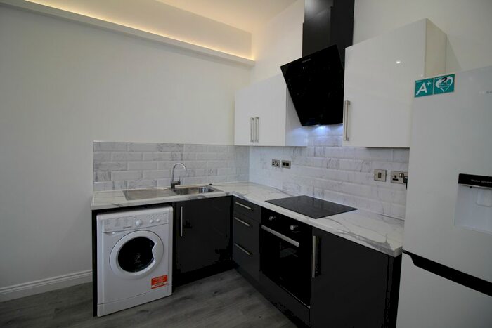 2 Bedroom Flat To Rent In Waterloo Street, St. Helens, WA10