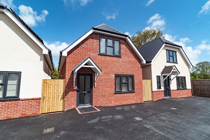 3 Bedroom House To Rent In Cynthia Road, Poole, BH12