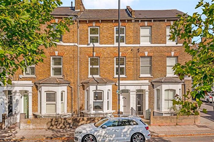 5 Bedroom Property For Sale In Browning Street, Kennington, SE17