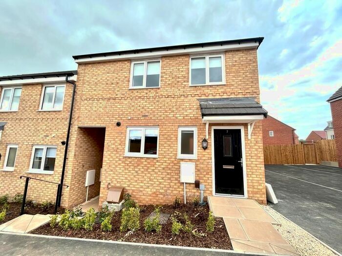 3 Bedroom Property To Rent In Slim Drive, Gedling, Nottingham, NG4