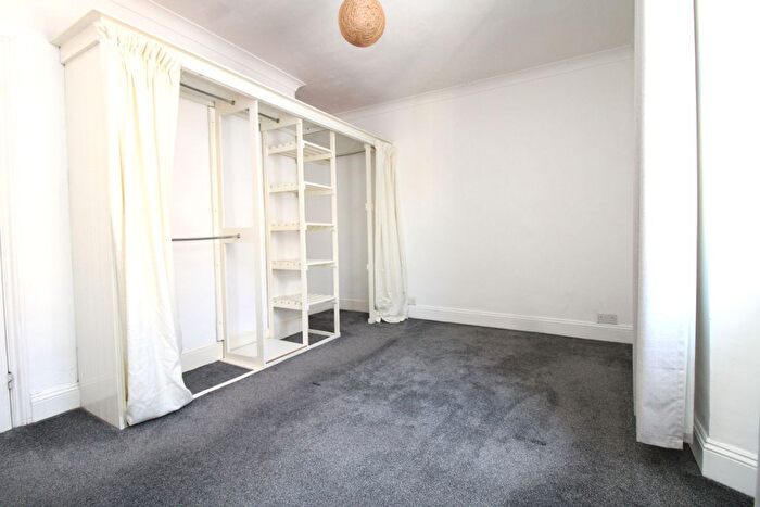 3 Bedroom End Of Terrace House For Sale In Millbrook Road, Paignton, TQ3