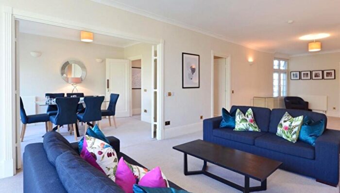 5 Bedroom Flat To Rent In Strathmore Court Park Road Regents Park, NW8