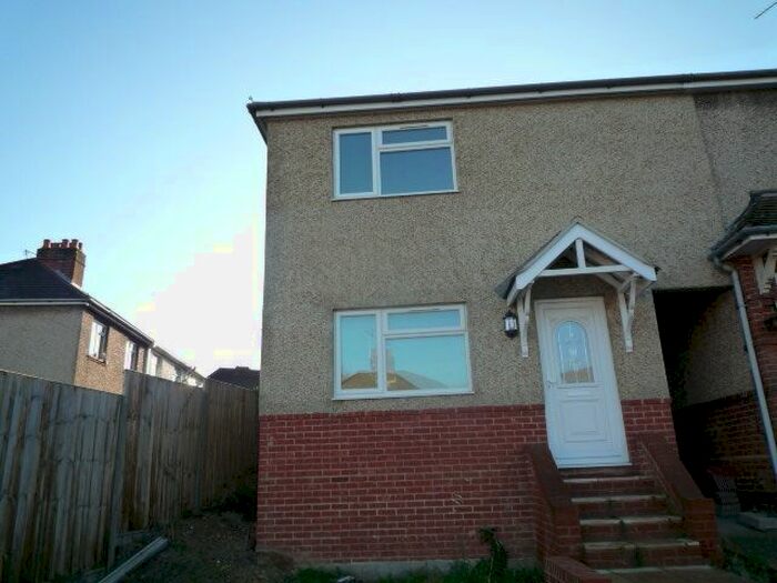 2 Bedroom Cottage To Rent In Laburnum Road, Southampton SO16