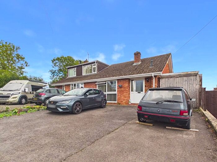 2 Bedroom Bungalow For Sale In Althorp Close, Tuffley, Gloucester, GL4