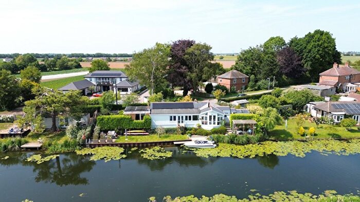 3 Bedroom Detached House For Sale In Reservoir Road, Surfleet, Spalding, Lincolnshire, PE11