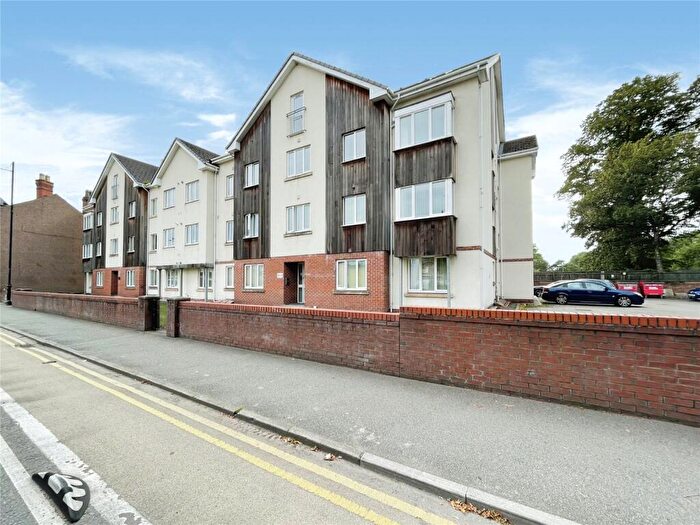 2 Bedroom Apartment To Rent In New Chester Road, Wirral, Merseyside, CH62