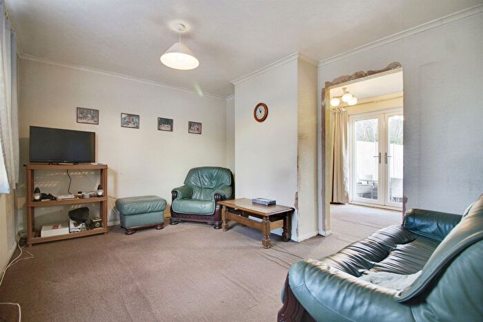 3 Bedroom Terraced House For Sale In Knella Road, Welwyn Garden City, AL7