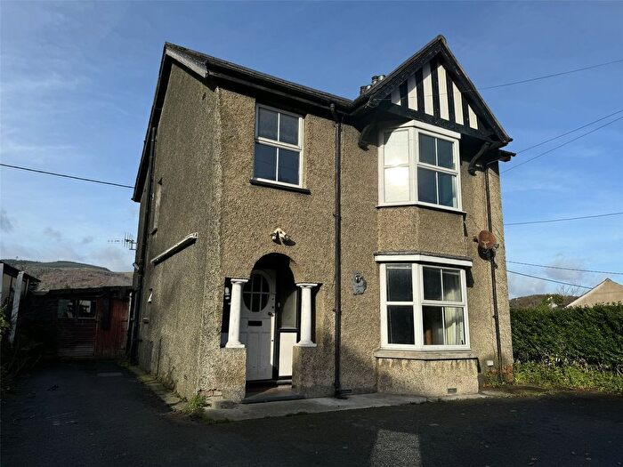 3 Bedroom Detached House For Sale In Aberystwyth Road, Machynlleth, Powys, SY20
