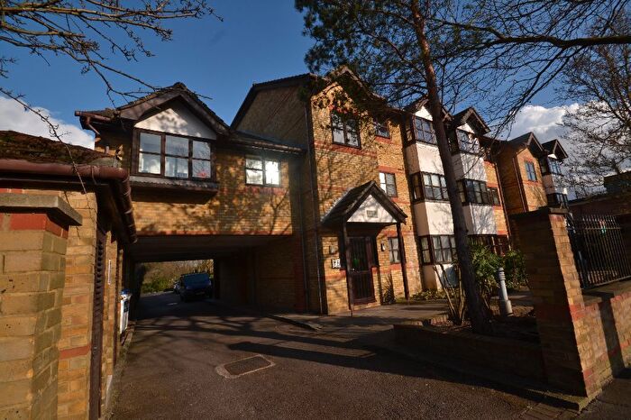 1 Bedroom Flat To Rent In Park Lodge, St. Albans Road, Watford, WD25