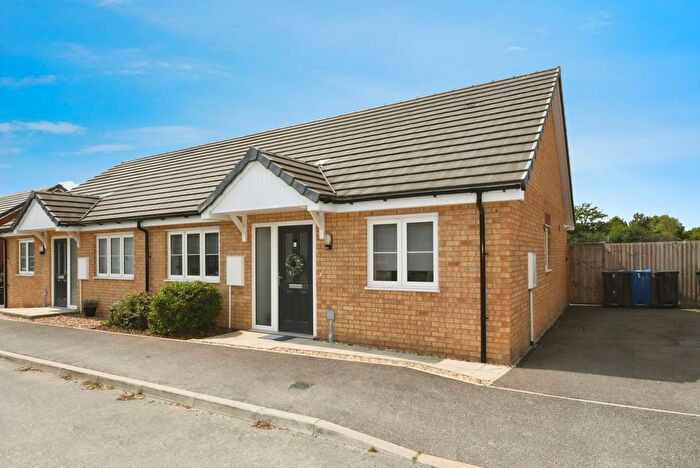 2 Bedroom Bungalow For Sale In Queensway, Sturton By Stow, Lincoln, Lincolnshire, LN1