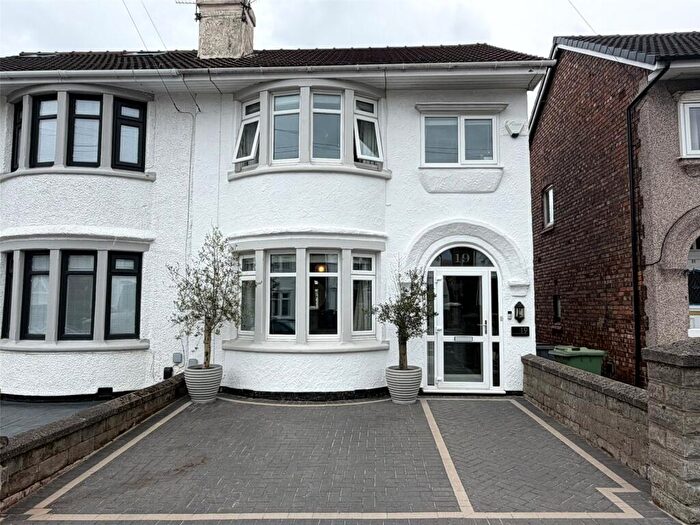 3 Bedroom Semi Detached House For Sale In Stonehill Avenue, Bebington, Merseyside, CH63