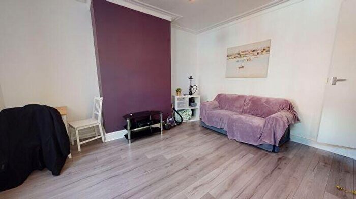 2 Bedroom Terraced House To Rent In Harold Place, Hyde Park, Leeds, LS6
