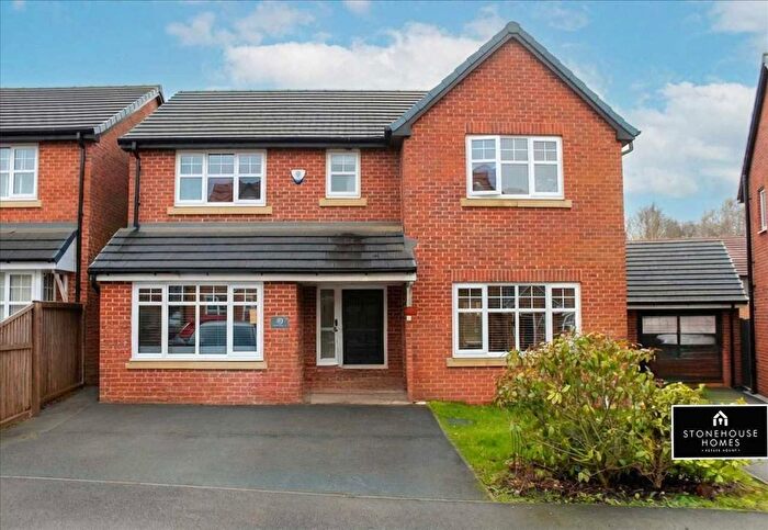 4 Bedroom Detached House For Sale In Grasmere Avenue, Farington, Leyland, PR25
