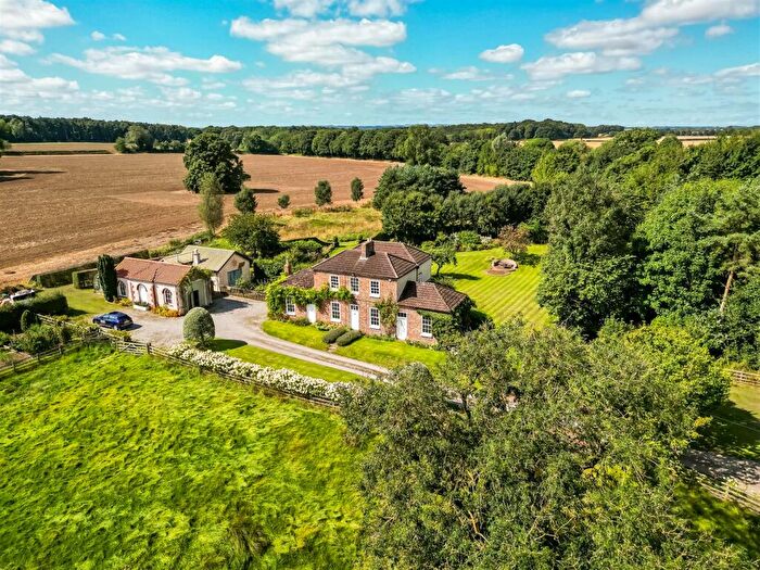 4 Bedroom Detached House To Rent In Croft On Tees, Darlington, DL2