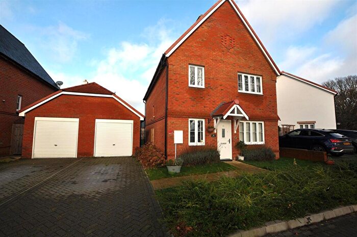 4 Bedroom House To Rent In Redwing Crescent, Hailsham, BN27