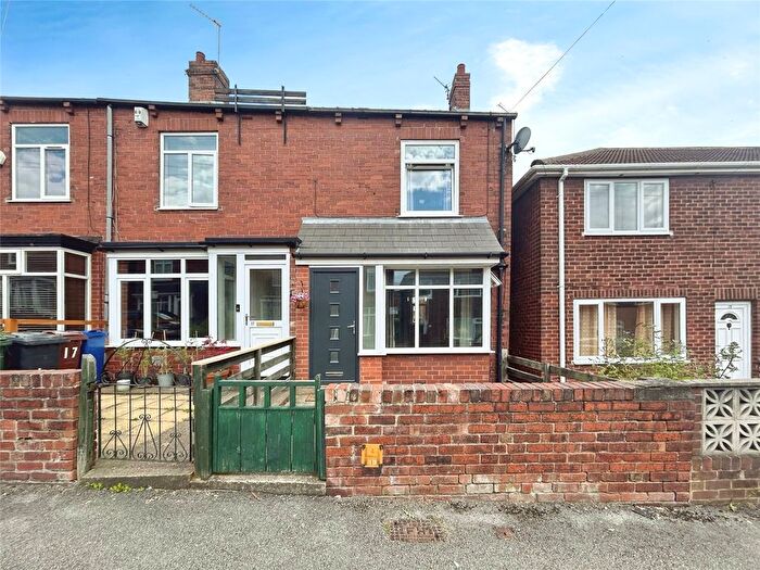 3 Bedroom Terraced House To Rent In Winter Road, Barnsley, South Yorkshire, S75