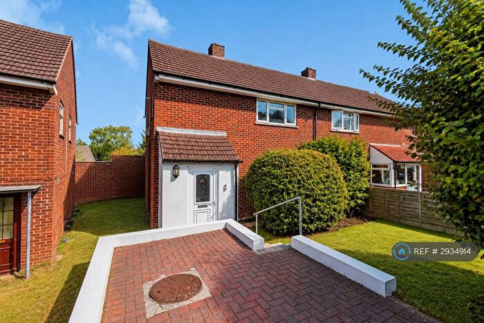 3 Bedroom Terraced House To Rent In Shepherds Road, Winchester, SO23