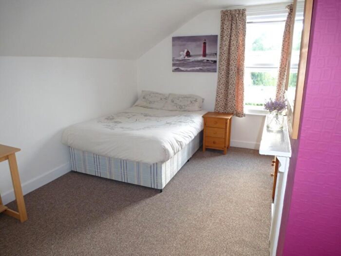 1 Bedroom Semi-Detached House To Rent In Room @ Culver Road, Reading, RG6