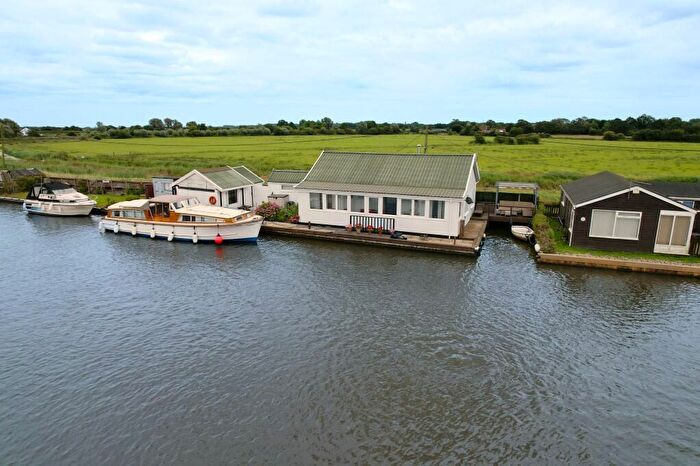 3 Bedroom Detached Bungalow For Sale In Repps With Bastwick, NR29