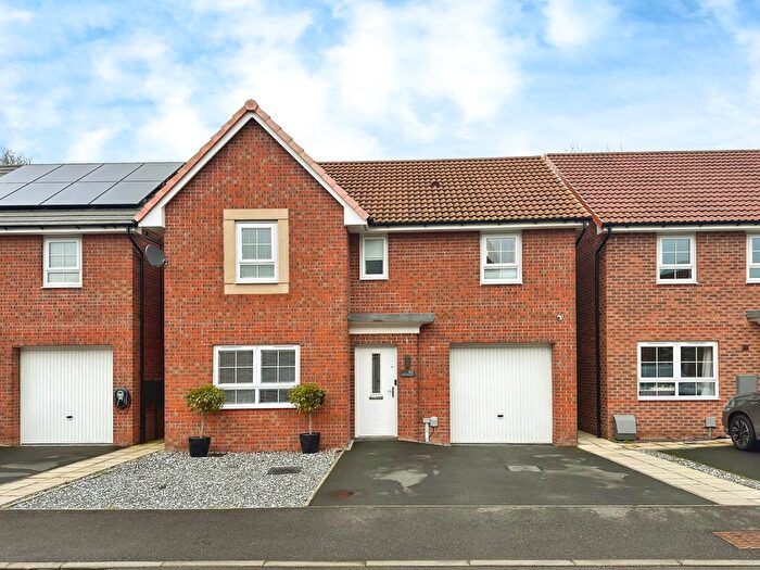 4 Bedroom Detached House For Sale In Pius Avenue, North Hykeham, Lincoln, LN6