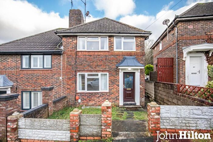 4 Bedroom Semi-Detached House For Sale In Moulsecoomb Way, Brighton, BN2