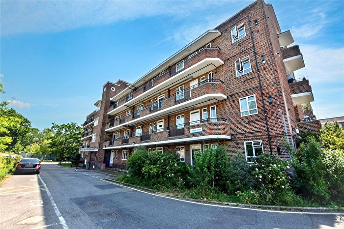 1 Bedroom Flat For Sale In Kingswood Estate, London, SE21