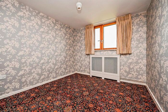 3 Bedroom Flat For Sale In Croxteth Drive, Liverpool, L17
