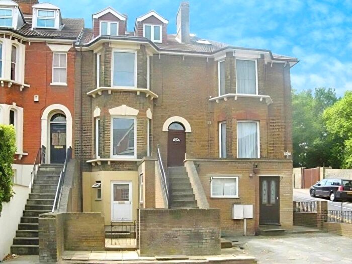 4 Bedroom Terraced House For Sale In Maidstone Road, Rochester, Kent, ME1