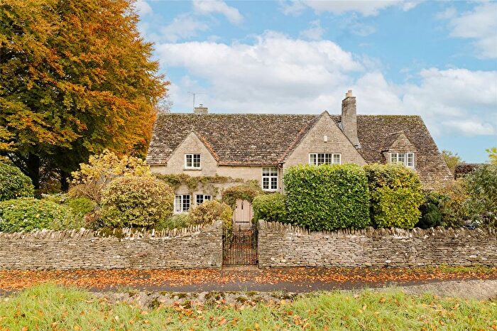 4 Bedroom Detached House For Sale In Tanners Lane, Burford, Oxfordshire, OX18