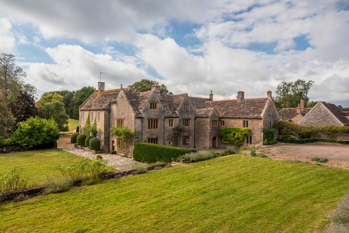 8 Bedroom Detached House For Sale In Longburton, Sherborne, Dorset, DT9