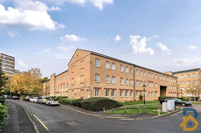 2 Bedroom Apartment For Sale In Kidman Close, Gidea Park, Romford, RM2