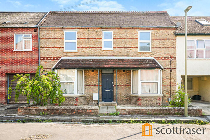 2 Bedroom Apartment To Rent In Gardiner Street, Headington, Oxford, OX3