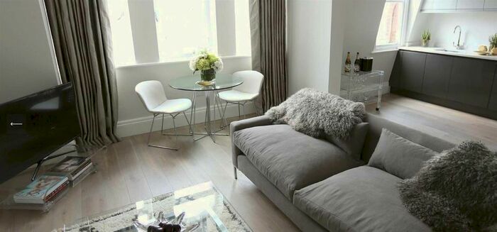 1 Bedroom Flat To Rent In Welbeck Street, London, W1G