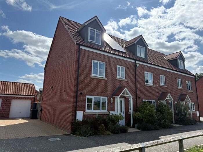 4 Bedroom End Of Terrace House For Sale In Blake Close, Hethersett, Norwich, Norfolk, NR9