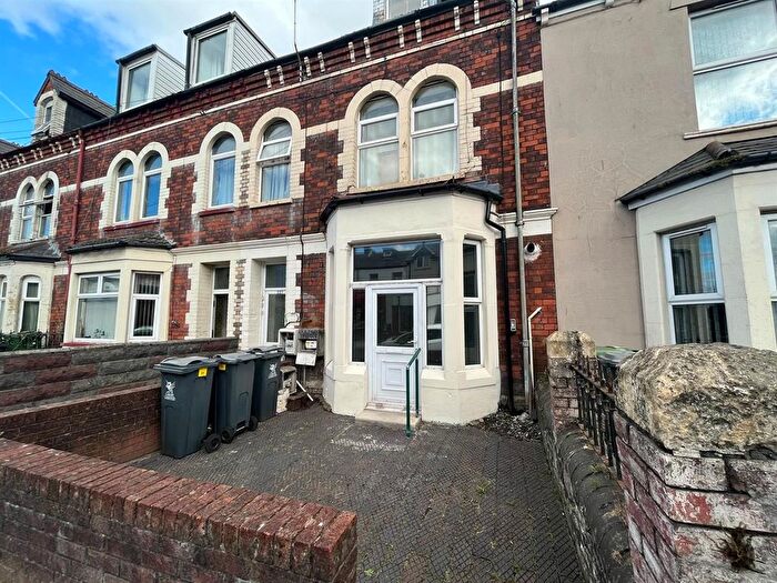 Studio To Rent In Penarth Road, Cardiff, CF11