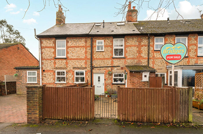 3 Bedroom Terraced House For Sale In Brighton Road, Aldershot, Hampshire, GU12
