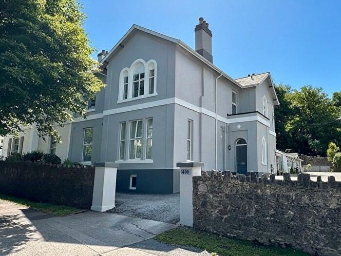 2 Bedroom Flat To Rent In Babbacombe Road, Torquay, TQ1